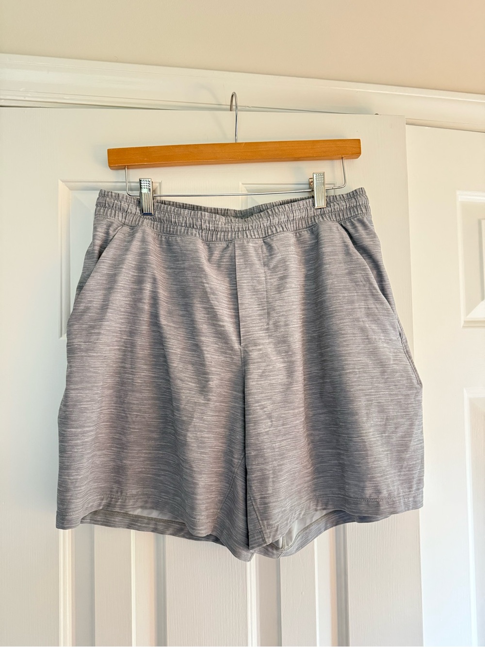 Men's Lululemon Pace Breaker Athletic Shorts